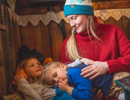 Sanna, Jakob och deras två döttrar stormtrivs i Storlien